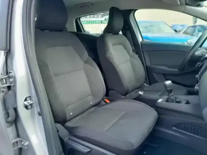 Photo 21 Renault Clio Gén. V (BJA) Ph1 Business 5