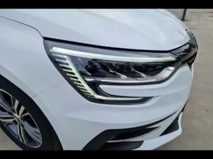 Photo 14 Renault Megane  1.5 Blue dCi 115ch Evolution