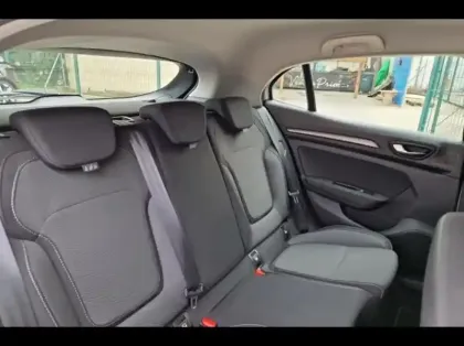 Photo 10 Renault Megane  1.5 Blue dCi 115ch Evolution