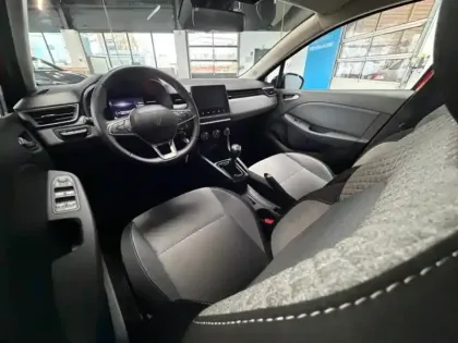 Photo 11 Renault Clio Gén. V (BJA) Ph1 NG Evolution 5