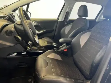 Photo 11 Peugeot 2008  1.5 BlueHDi 100ch E6.c Allure S&S BVM5 86g