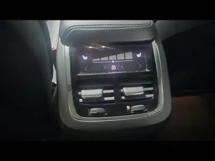 Photo 10 Volvo Xc60  B4 197ch Ultimate Style Dark Geartronic