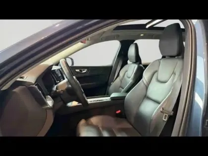 Photo 10 Volvo Xc60  T6 Hybride Rechargeable 253 + 145ch Plus Style Chrome Geartronic 8 AWD