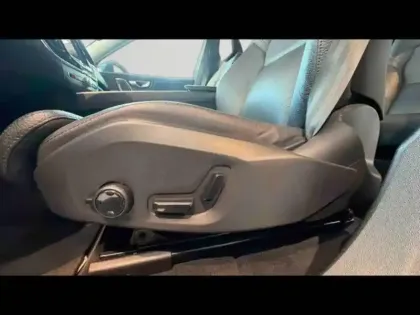 Photo 27 Volvo XC60  T6 Hybride Rechargeable 253 + 145ch Plus Style Chrome Geartronic 8 AWD