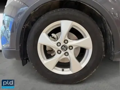 Photo 9 Toyota C-HR  122h Dynamic 2WD E-CVT MC19