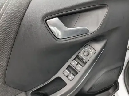 Photo 7 Ford Puma  1.0 Flexifuel 125ch S&S mHEV Titanium