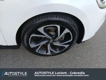 Photo 8 Renault Scenic  1.5 dCi 110ch energy Bose eco² Euro6 2015