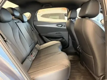 Photo 8 BYD Seal  6 1.5 DM-i 212ch Comfort