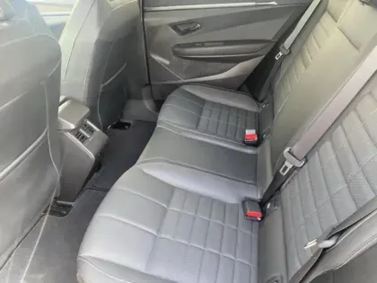 Photo 12 Renault Megane  E-Tech Electric EV60 220ch Iconic super charge