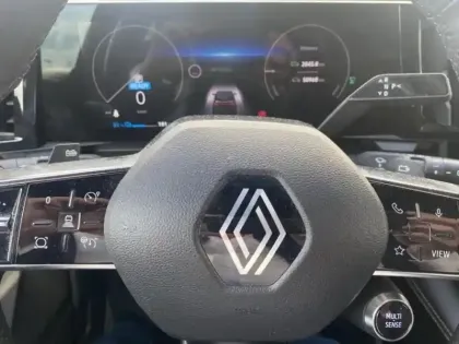 Photo 11 Renault Megane  E-Tech Electric EV60 220ch Iconic super charge