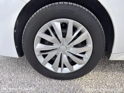 Photo 10 Peugeot 208  Affaire 1.5 BlueHDi 100 Premium