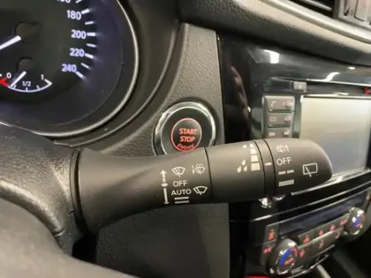 Photo 8 Nissan Qashqai  1.3 DIG-T 140ch N-Connecta Euro6d-T