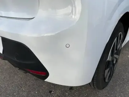 Photo 6 Peugeot 208  1.2 100ch S&S Style