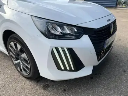 Photo 8 Peugeot 208  1.2 100ch S&S Style