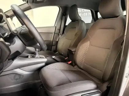 Photo 12 Renault Captur  1.0 TCe 90ch Evolution