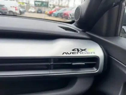 Photo 14 Jeep Avenger Gén. I Ph1 Upland 5