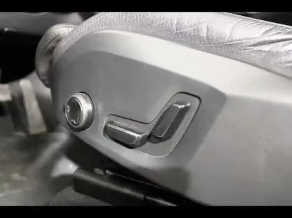 Photo 14 Volvo Xc60  T6 Hybride Rechargeable 253 + 145ch Plus Style Chrome Geartronic 8 AWD
