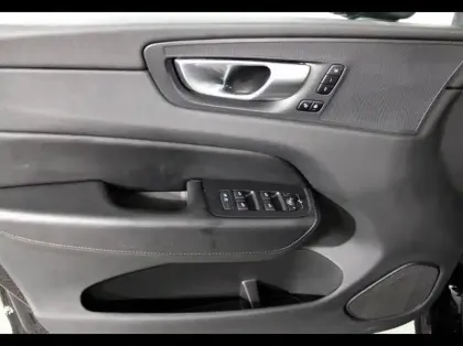 Photo 13 Volvo Xc60  T6 Hybride Rechargeable 253 + 145ch Plus Style Chrome Geartronic 8 AWD