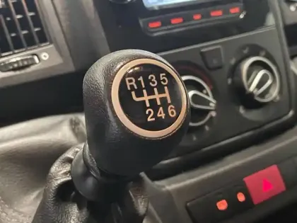 Photo 14 Peugeot Boxer  Fg L2H2 3.3 140ch BlueHDi S&S