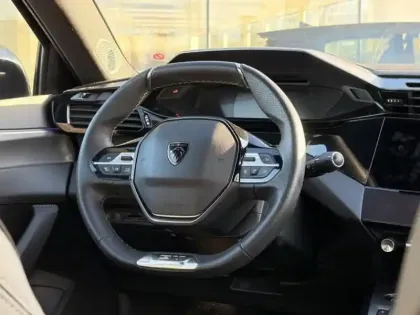 Photo 12 Peugeot 408  PHEV 225ch GT e-EAT8