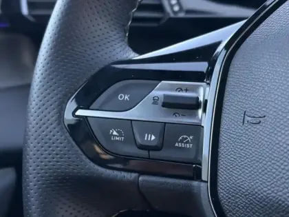 Photo 14 Peugeot 408  PHEV 225ch GT e-EAT8