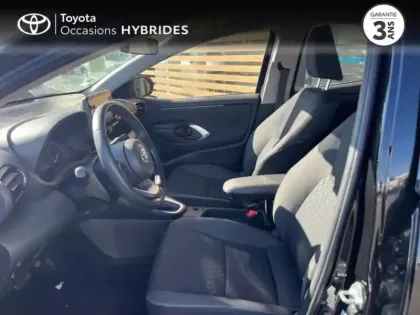 Photo 10 Toyota Yaris  116h Dynamic 5p MY22