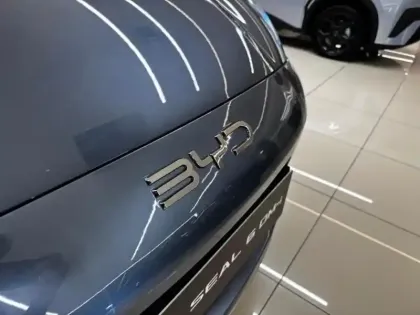 Photo 6 BYD Seal  6 1.5 DM-i 184ch Boost