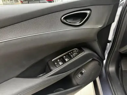 Photo 8 BYD Seal  6 1.5 DM-i 184ch Boost