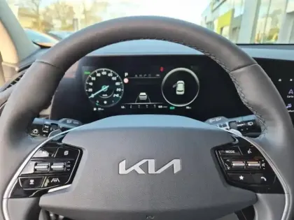 Photo 13 Kia Niro  1.6 GDi 138ch HEV Premium DCT6