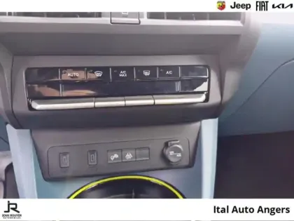 Photo 11 Fiat Panda Grande  1.2 Hybrid Turbo 110ch Icône eDCT6