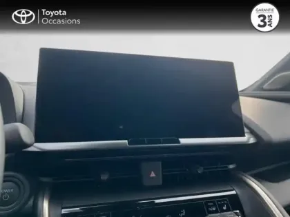 Photo 12 Toyota C-HR  1.8 Hybride 140ch Collection MY25