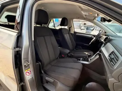 Photo 8 Volkswagen T-roc Gén. I Ph2 Life Plus 5