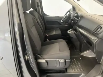 Photo 10 Peugeot Expert  Fg M 2.2 Diesel 180ch Cabine Approfondie Tech Edition automatique