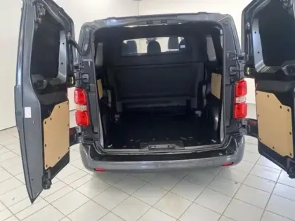 Photo 7 Peugeot Expert  Fg M 2.2 Diesel 180ch Cabine Approfondie Tech Edition automatique