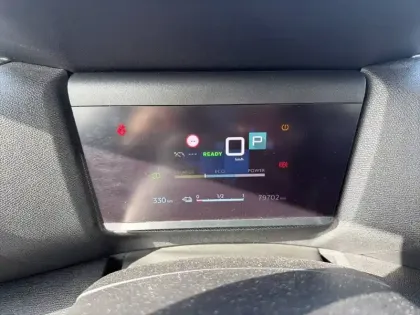 Photo 9 Citroën C4 e- 136 ch Automatique