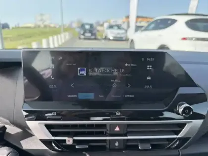 Photo 19 Citroën C4 e- 136 ch Automatique