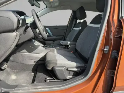 Photo 30 Citroën C4 e- 136 ch Automatique
