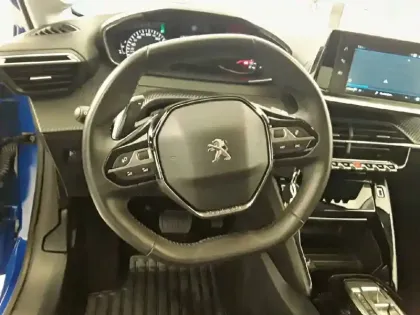 Photo 50 Peugeot 208  PureTech 100 S&S EAT8