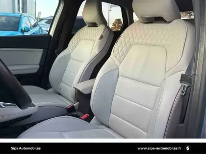 Photo 36 Renault Captur  Blue dCi 115 EDC