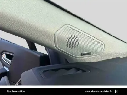 Photo 31 Renault Captur  Blue dCi 115 EDC