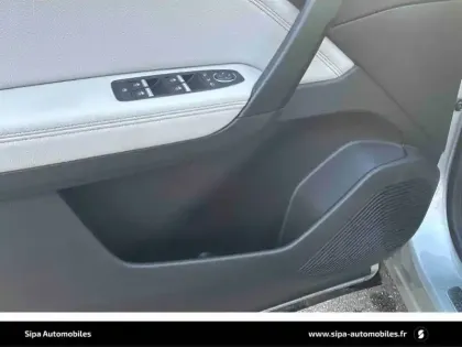 Photo 34 Renault Captur  Blue dCi 115 EDC