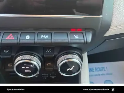 Photo 28 Renault Captur  Blue dCi 115 EDC