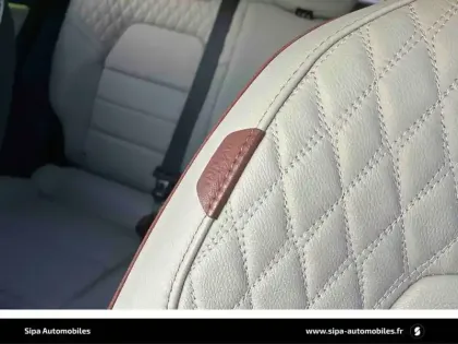 Photo 38 Renault Captur  Blue dCi 115 EDC