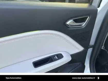 Photo 39 Renault Captur  Blue dCi 115 EDC