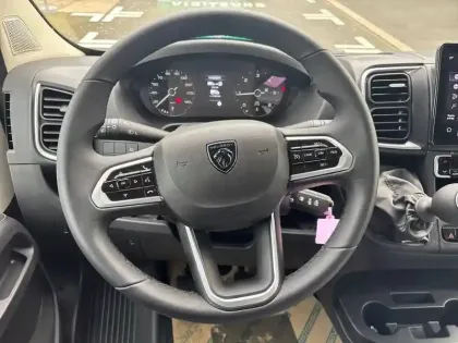 Photo 54 Peugeot Boxer  FGN TOLE 3.3 T L2H2 140 S&S BVM6