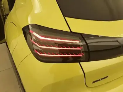 Photo 58 Peugeot 208  Hybrid 136 e-DCS6