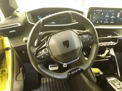 Photo 50 Peugeot 208  Hybrid 136 e-DCS6