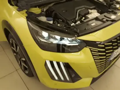 Photo 15 Peugeot 208 Gén. II Ph2 GT 5