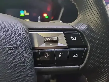 Photo 67 DS DS 4  Hybride E-Tense 225 EAT8