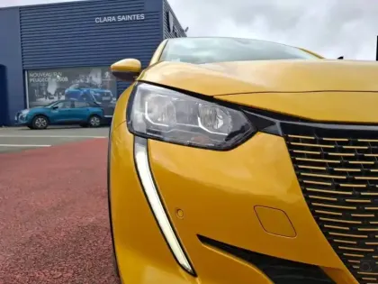 Photo 44 Peugeot 208 Gén. II Ph1 NG Allure Business 5